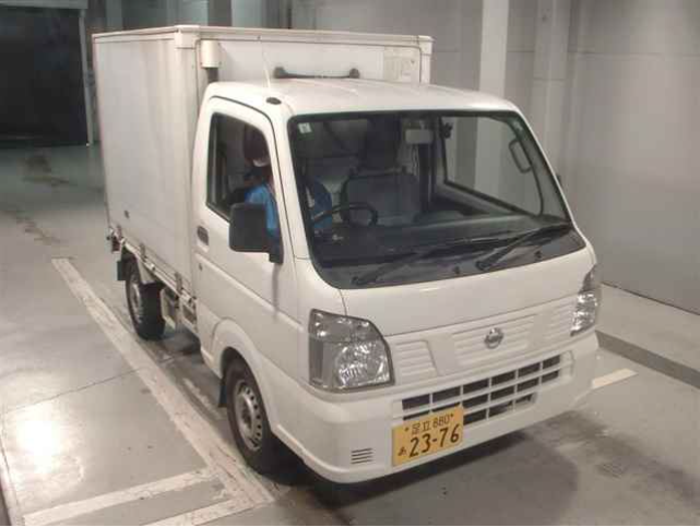 Nissan NT100 Clipper