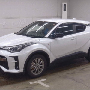 Toyota C-HR (S-T GR Sports 4WD)